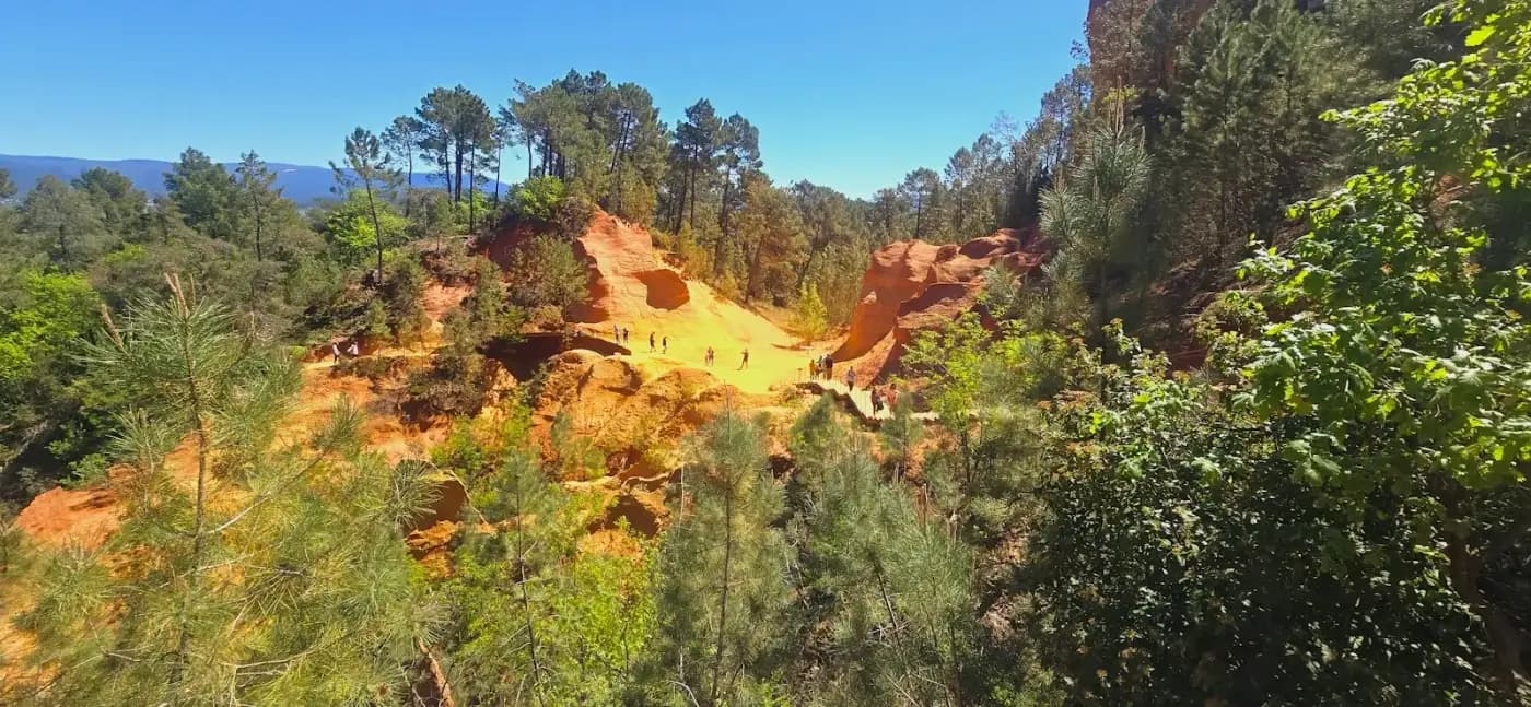 Les falaises d’ocre de Roussillon