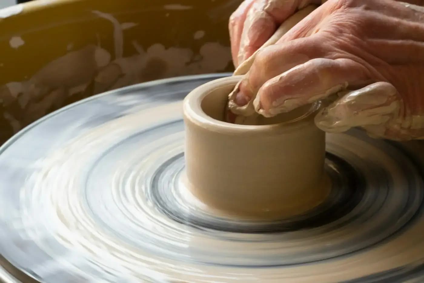 Exemple de site : Atelier Terre d’Ocre, artiste céramiste et peintre (démonstration)