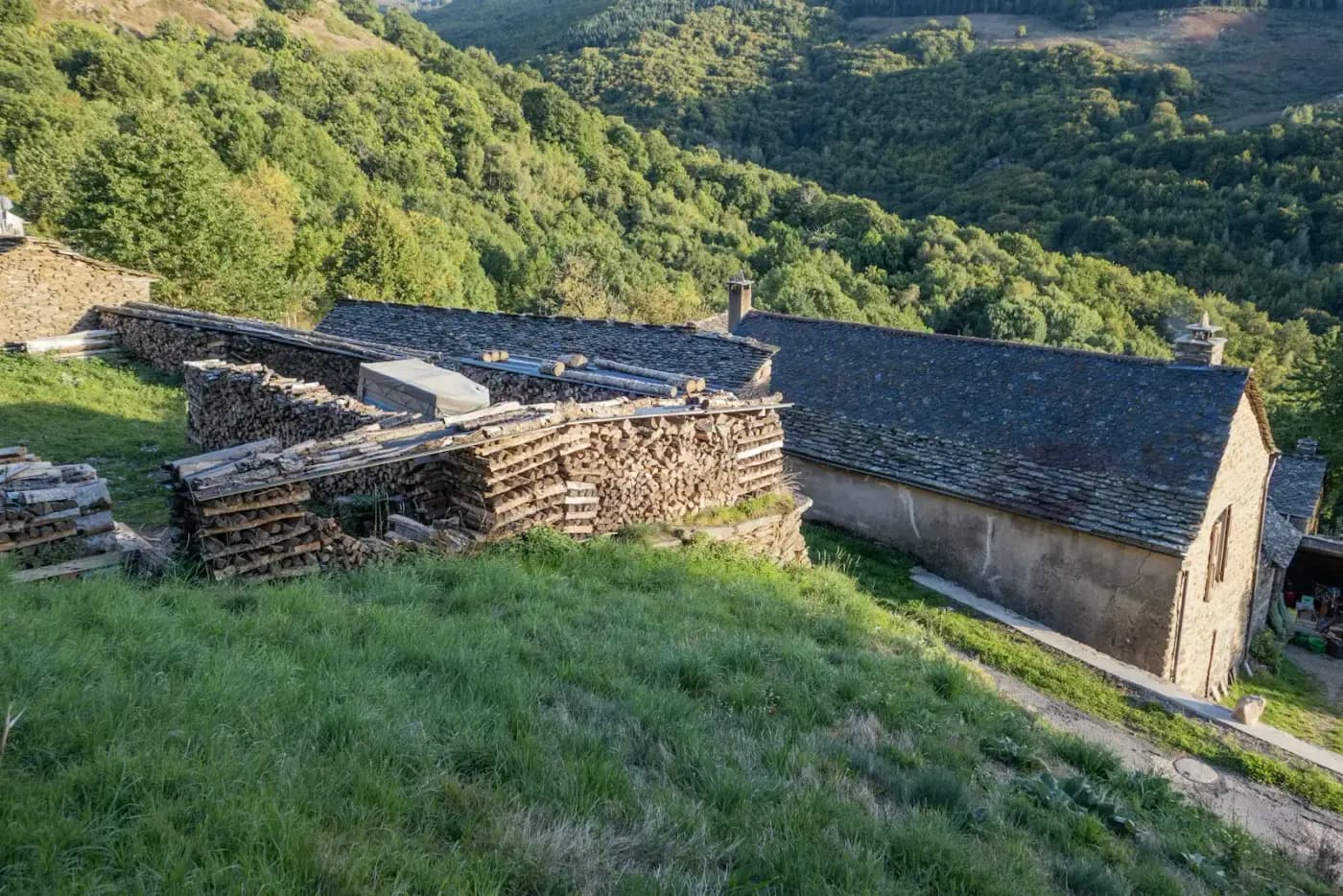 Le hameau voisin